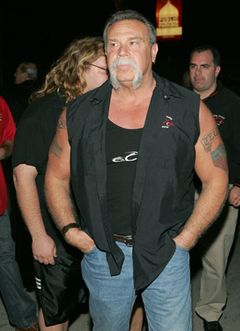 Paul Teutul, Sr. interpreta Paul