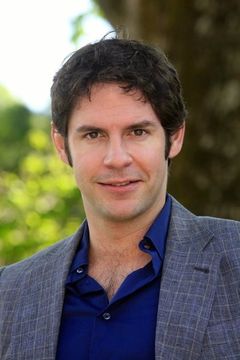 Manuel Witting interpreta Bernhard 'Bernie' Stocker