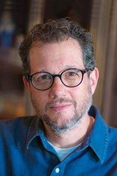 Michael Giacchino interpreta FN-3181 (voice)