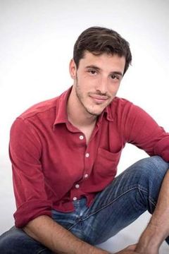 Filippo Tirabassi interpreta Agente immobiliare