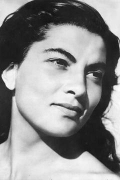 Elena Varzi interpreta Barbara Spadaro