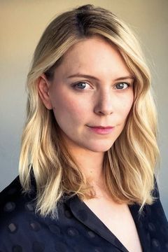Sandra Seeling interpreta Inga (uncredited)