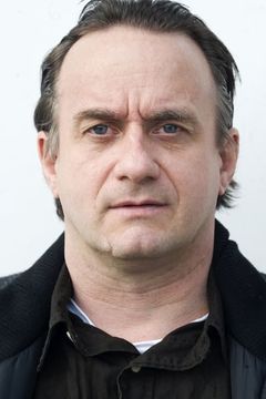 Vincent Leittersdorf interpreta Technical Worker