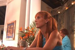 Kelly Wagner interpreta Voice of Superior (voice)