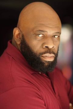 Jimmie Cummings interpreta Detective #2