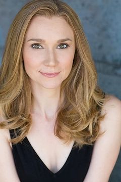 Amy Sloan interpreta Howard Hughes's Mother