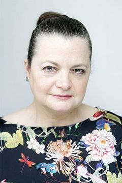 Jill Buchanan interpreta Fun Fair Attendee (uncredited)