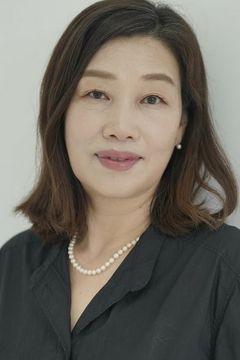 Kim Ja-young interpreta Bus Woman