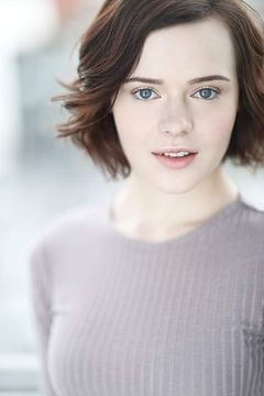 Jennifer Laporte interpreta Casey