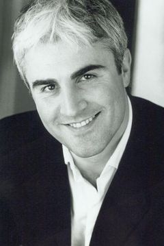 Sorin Hroni-Godi interpreta Luciano Merola