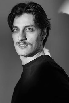 Gianluca Galati interpreta Giorgio