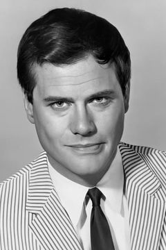 Larry Hagman interpreta John Ross ( J.R. ) Ewing