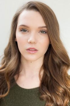 Paris Warner interpreta Olesya