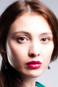 Svetlana Mamresheva interpreta Poetess