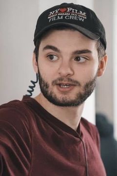 Julien Louis interpreta Jamie