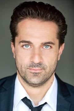 Guido Cocomello interpreta Ludo Scarfiotti