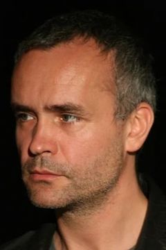 Janusz German interpreta Herman Beck