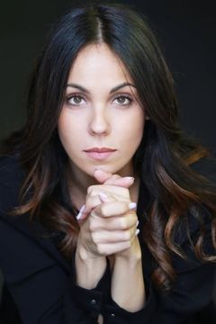 Giulia Maria Fiume interpreta Segretaria Malgradi