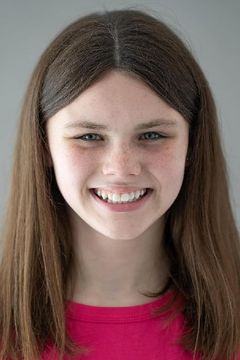 Evelyn Morris interpreta School Student