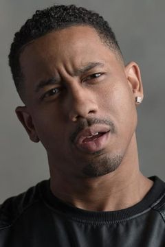 Brandon T. Jackson interpreta Club Goer (uncredited)