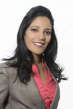 Vineeta Rishi interpreta Eteon Assistant