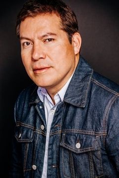 Julio Cedillo interpreta Fausto Alarcon
