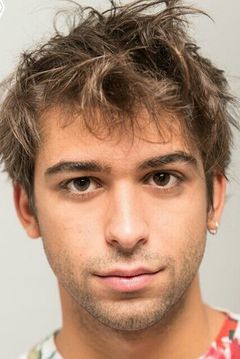 Albert Salazar interpreta Beltrán