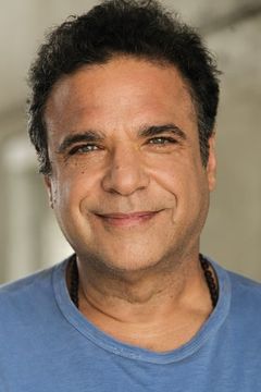 Lee Curreri interpreta Bruno