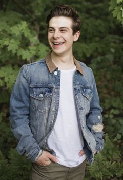 Peter DaCunha interpreta Tyler