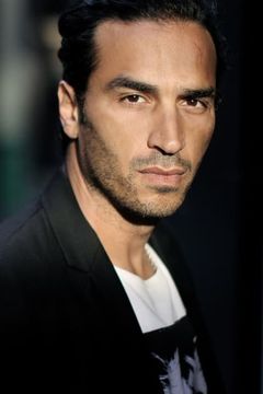 Farid Elouardi interpreta Bearded Driver