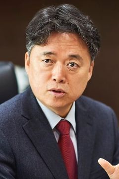 Choi Seung-ho interpreta Lee Yong-seok
