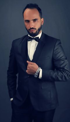 Youssef Tounzi interpreta Miliciano Frontera