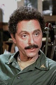 Allan Arbus interpreta Danny