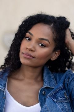Tahirah Sharif interpreta Cindy Carter