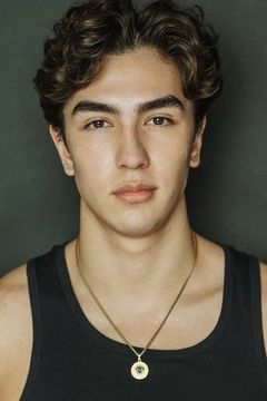 Brandon Ironside interpreta Chad