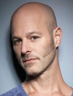 Craig Wedren interpreta The Elysium Band Member