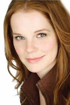 Julie Sharbutt interpreta Female MSU Worker