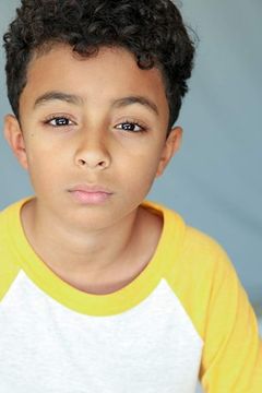 Micah Abbey interpreta Donatello (voice)