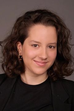 Susana Cano interpreta Natalia Adolescente