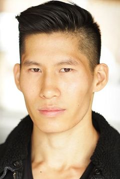 Bruce Chong interpreta Science Lab Guard 2