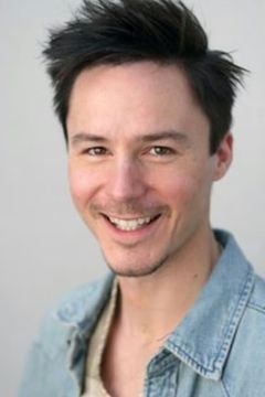 Jason Seitz interpreta GSA Victim