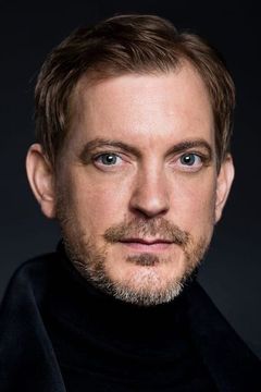 Daniel Krauss interpreta Regieassistent