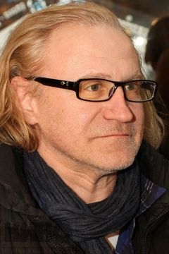 Yevgeni Voskresensky interpreta The Watchmaker