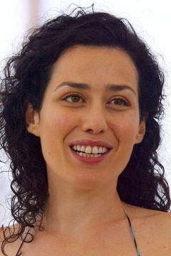 Jacqueline Lustig interpreta Ptiras Dienerin