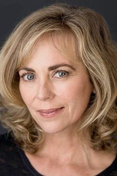 Annie Jones interpreta Karen (uncredited)