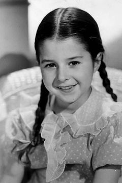 Virginia Weidler interpreta Dinah Lord