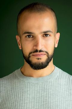 Amed Hashimi interpreta Prisoner #1