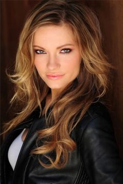 Caitlin O'Connor interpreta Baseball Fan