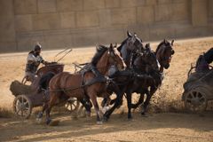 Faycal Attougui interpreta Bounty Hunter