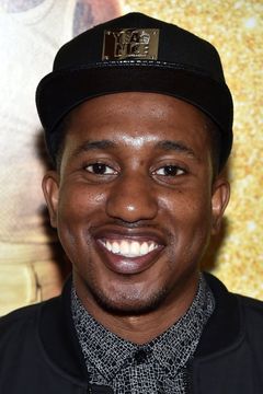 Chris Redd interpreta Comedy Club Emcee